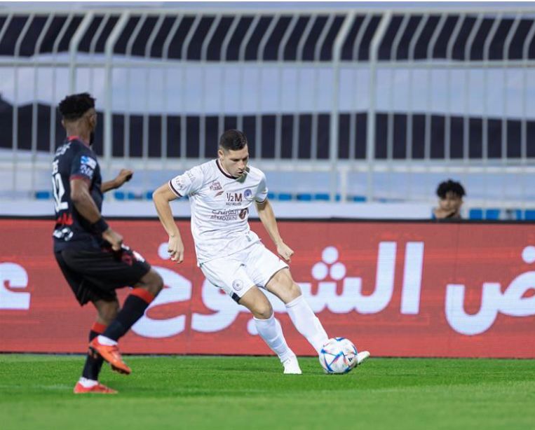 قطار الشباب لا يتوقف ويواصل تصدره لجدول الدوري بالعلامة الكاملة