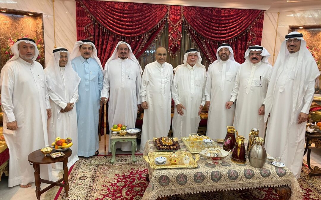 رجل الاعمال عبداللطيف النمر يتلقى التهاني بحصولة على جائزة الريادة والتميز والابتكار