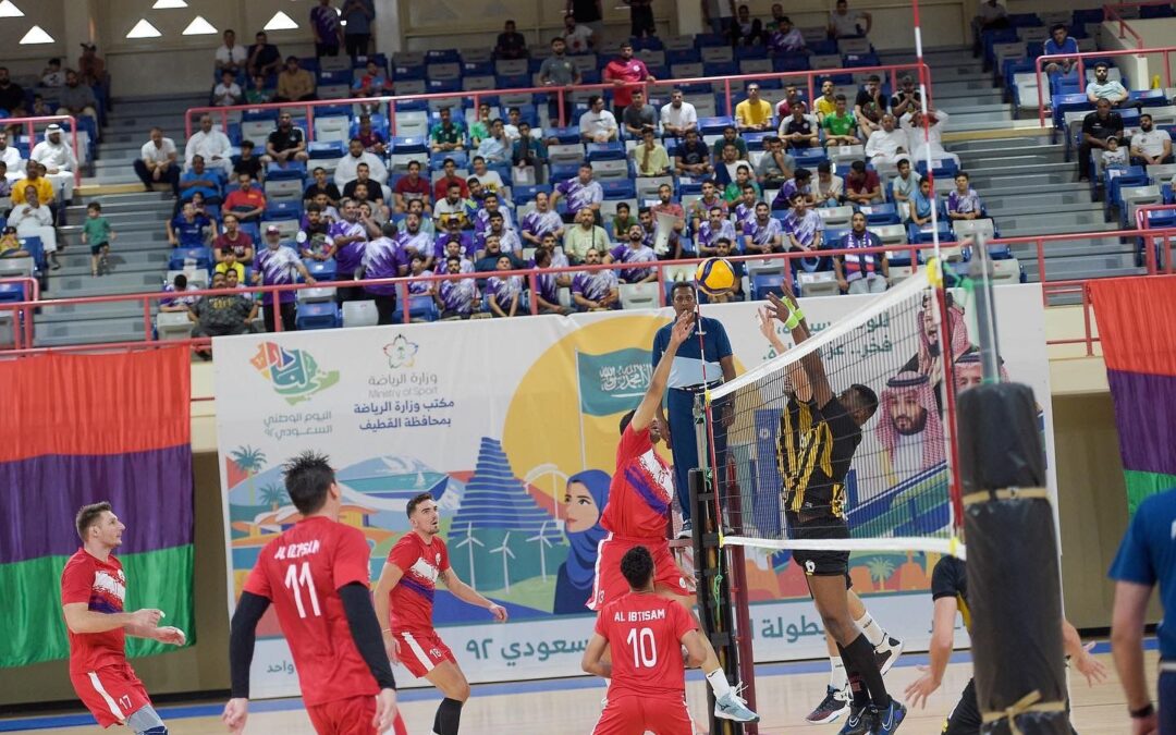 في أقوى مواجهات الجولة الثالثة في ممتاز الطائرة الابتسام يستضيف الهلال .. وضمك وأبها في ديربي مثير