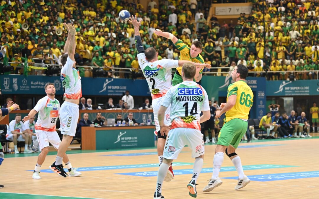 الخليج وجمهوره ..يسحرون أبطال العالم