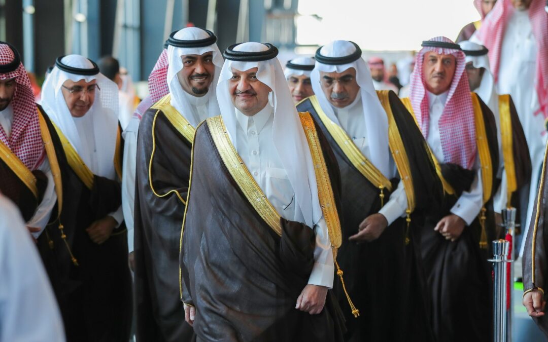 تنظمه غرفة الشرقية : أمير الشرقية يدشن معرض “وظائف 2022”