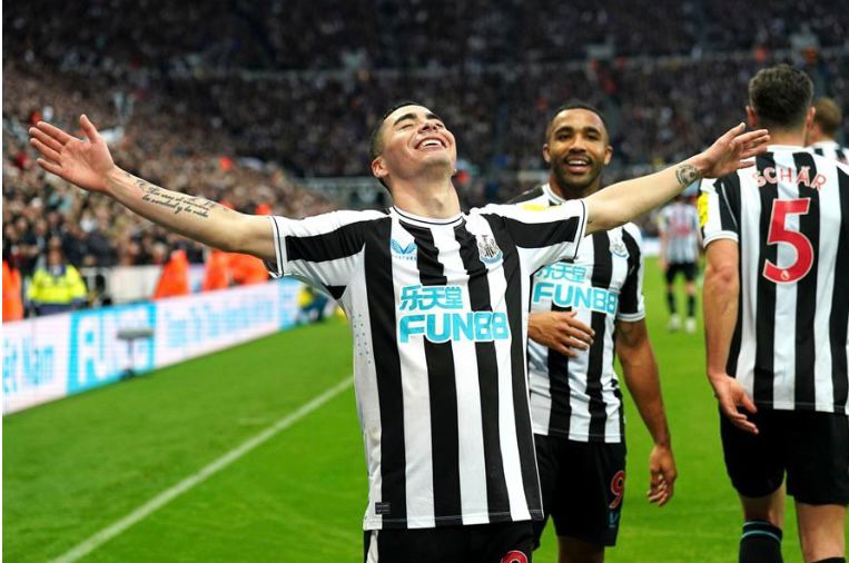   نيوكاسل يقسو على أستون فيلا برباعية في الدوري الإنجليزي