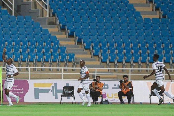 الطائي يفوز على الرائد بثنائية.. ويرتقي لوصافة دوري روشن مؤقتا