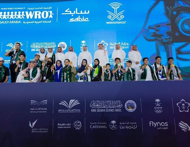 17 طالب وطالبة يمثلون المملكة عالميًا في دورتموند