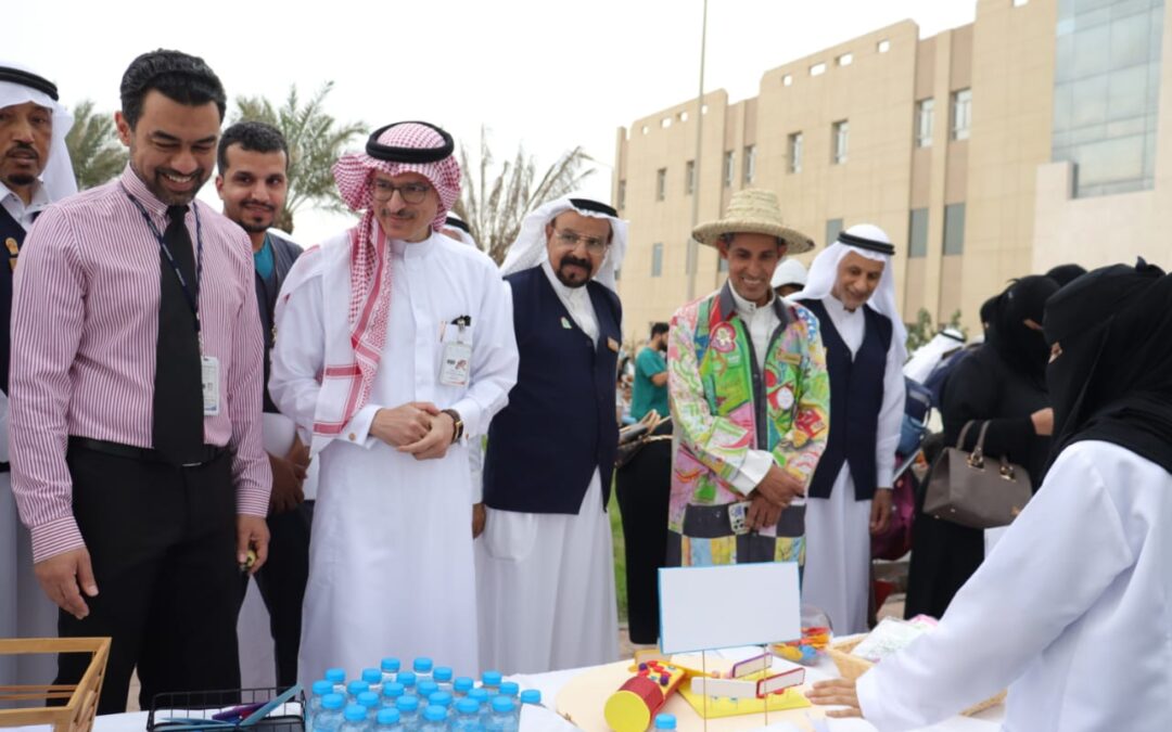 بالصور:مستشفى الأمير محمد بن فهد بالقطيف.. يحتفل  بيوم الطفل العالمي