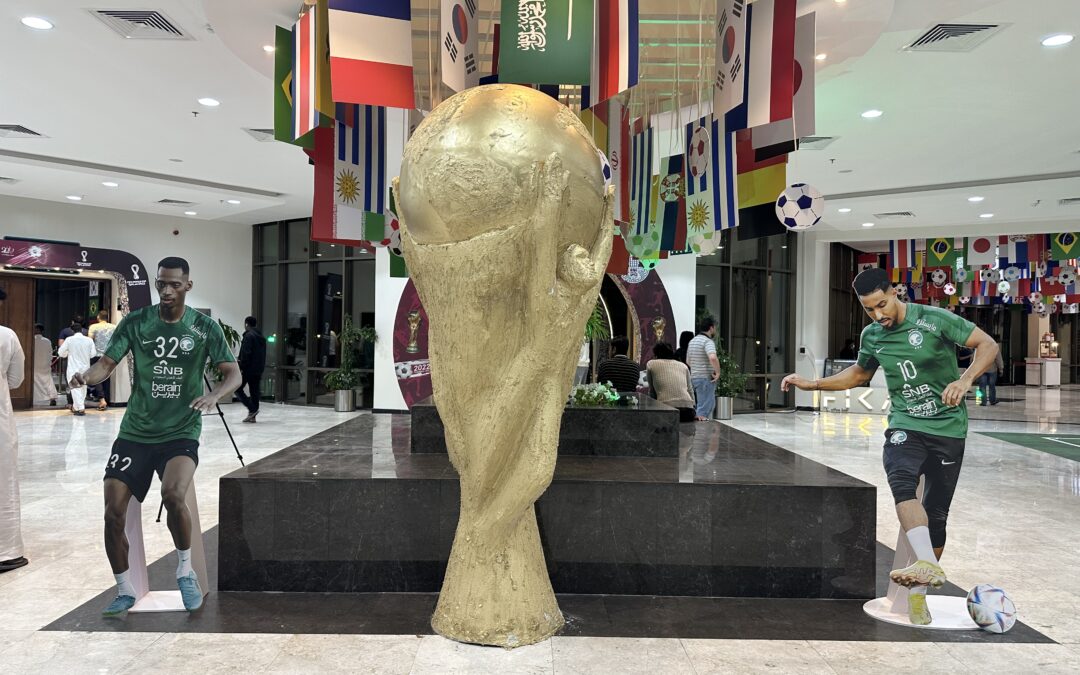 المركز الحضاري بكورنيش رأس تنورة .. يحتفل بأول مباريات مونديال قطر 2022