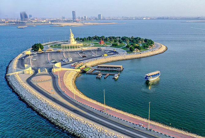 بتنظيم جمعية اللاعبين القدامى : 200 مشاركة في اول مهرجان لــ المشي للنساء بكورنيش الدمام