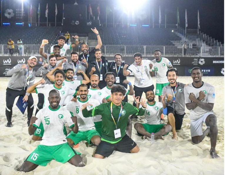 أخضر الشاطئية يهزم الإمارات في افتتاح بطولة نيوم الدولية