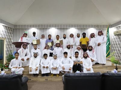 الشيخ سعيد بن هادي القحطاني يقدم محاضرك في نادي الصم بالمنطقة الشرقية