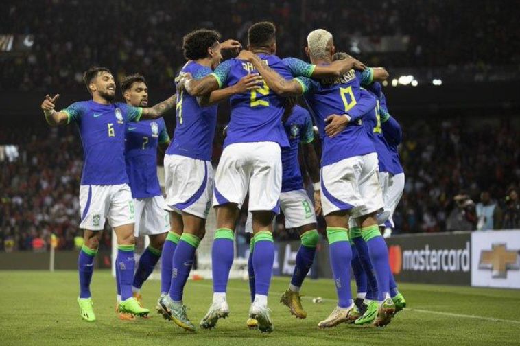 الحكومة البرازيلية تسمح بساعات عمل أقل في أيام المونديال