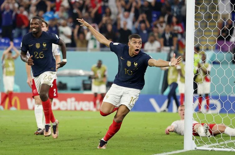 أول المتأهلين.. مبابي يقود فرنسا للعبور إلى دور الـ 16 بثنائية في الدنمارك