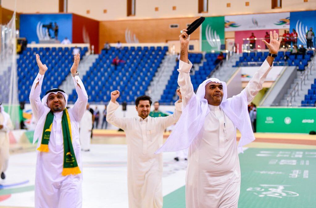 من  سنوات الغياب  إلى  منصات التتويج .. إنجازات رسمها الهمل وحققها الخليج