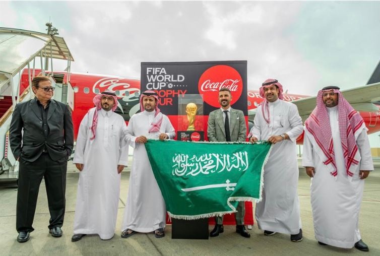 كأس العالم يصل المملكة رفقة النجم الإسباني ديفيد فيا