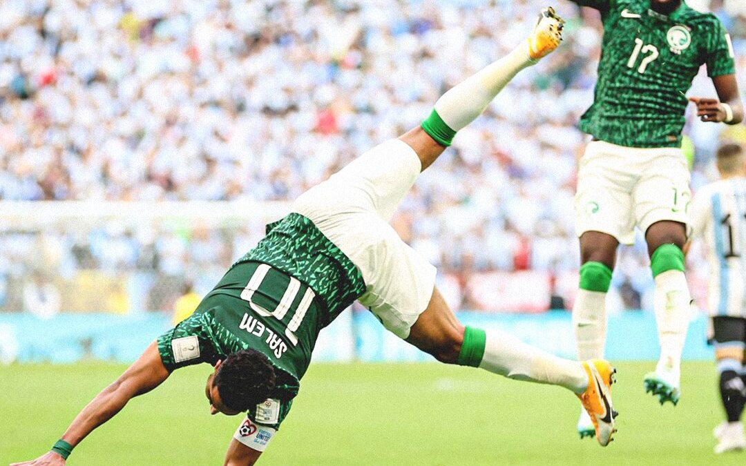 مهلًا يا تاريخ..الأخضر يفوز على الأرجنتين بثنائية في كأس العالم