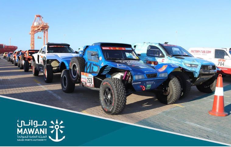 ميناء الملك فهد يستقبل مركبات رالي داكار السعودية 2023