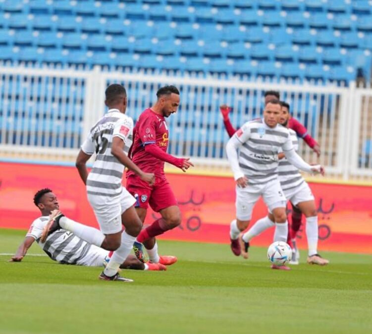 “العمري” يخطف فوزًا قاتلاً لـ “أبها” أمام “الطائي”