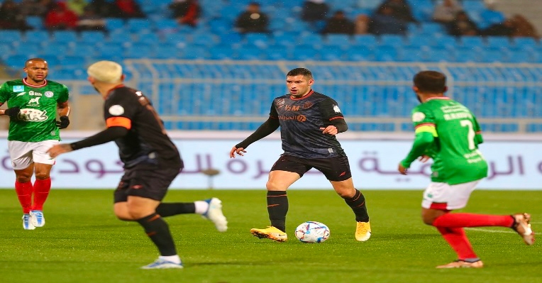 الشباب يعود لنغمة الانتصار بثلاثية نظيفة على الاتفاق بدوري روشن