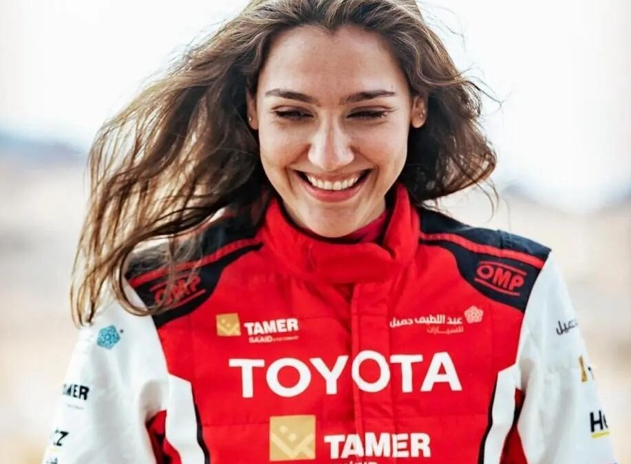 دانية عقيل تشارك في الجولة الختاميةمن بطولة كأس العالم للراليات الصحراوية ” الباها ” بدبي