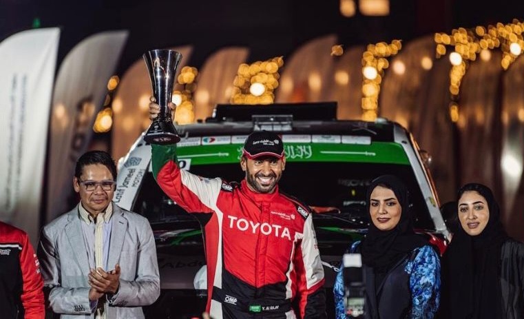 للمرة الثانية.. يزيد الراجحي يضع كأس العالم في قبضة يد السعودية