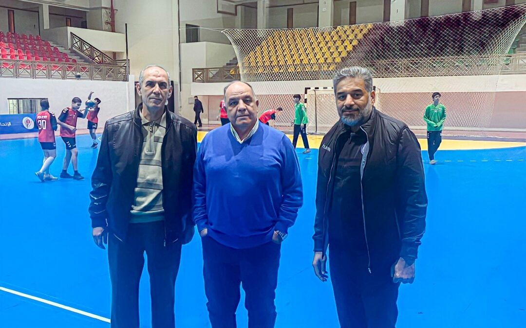 وفد “عربي اليد” يتفقـــد الصـالات وأماكن الإعـاشة