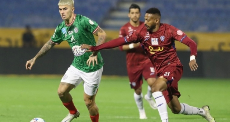 الاتفاق يقلب الطاولة على أبها في الوقت الضائع