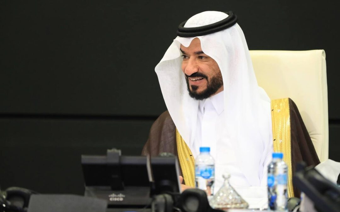 محافظ بقيق وأعضاء المجلس المحلي يستعروضون أهم الخدمات التي تخدم المحافظة في مقدمتها كلية الطاقة وتعثر مبنى مستشفى بقيق