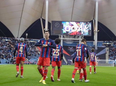 برشلونة يطير لملاقاة ريال مدريد في نهائي كأس السوبر الإسباني