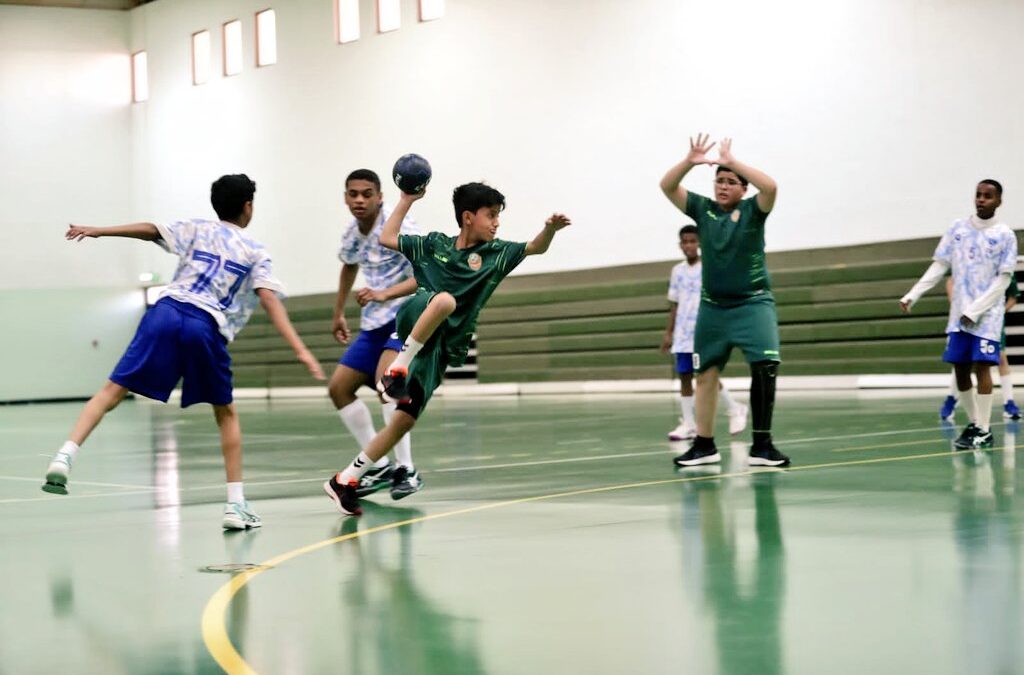 16 فريقاً يتأهلون للأدوار النهائية من بطولة المملكة لبراعم اليد