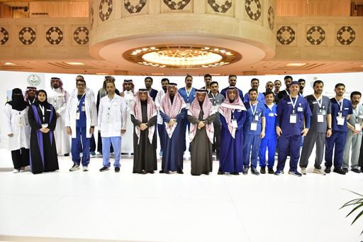 نائب وزير الداخلية يفتتح فعاليات حملة المركز الصحي بديوان وزارة الداخلية التثقيفية (عساكم بخير)