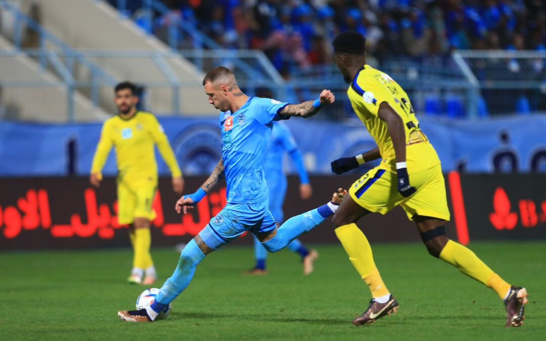 التعاون يخطف النقاط الثلاثة من الباطن في الوقت القاتل