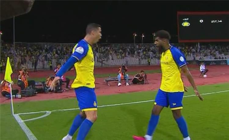 النصر يسحق الوحدة برباعية رونالدو دون رد