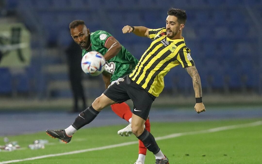 الاتحاد يتصدر الدوري بعد فوزه على الاتفاق بثلاثية نظيفة