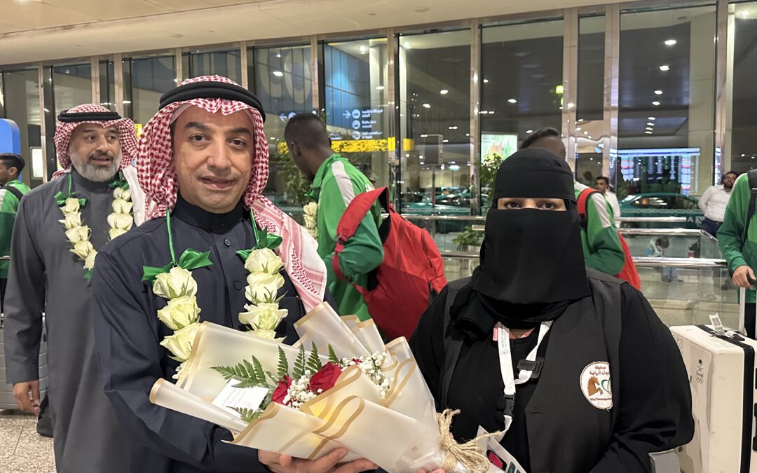 بالورود صحيفة فرسان الرياضة أول المستقبلين لبعثة المنتخب السعودي للناشئين