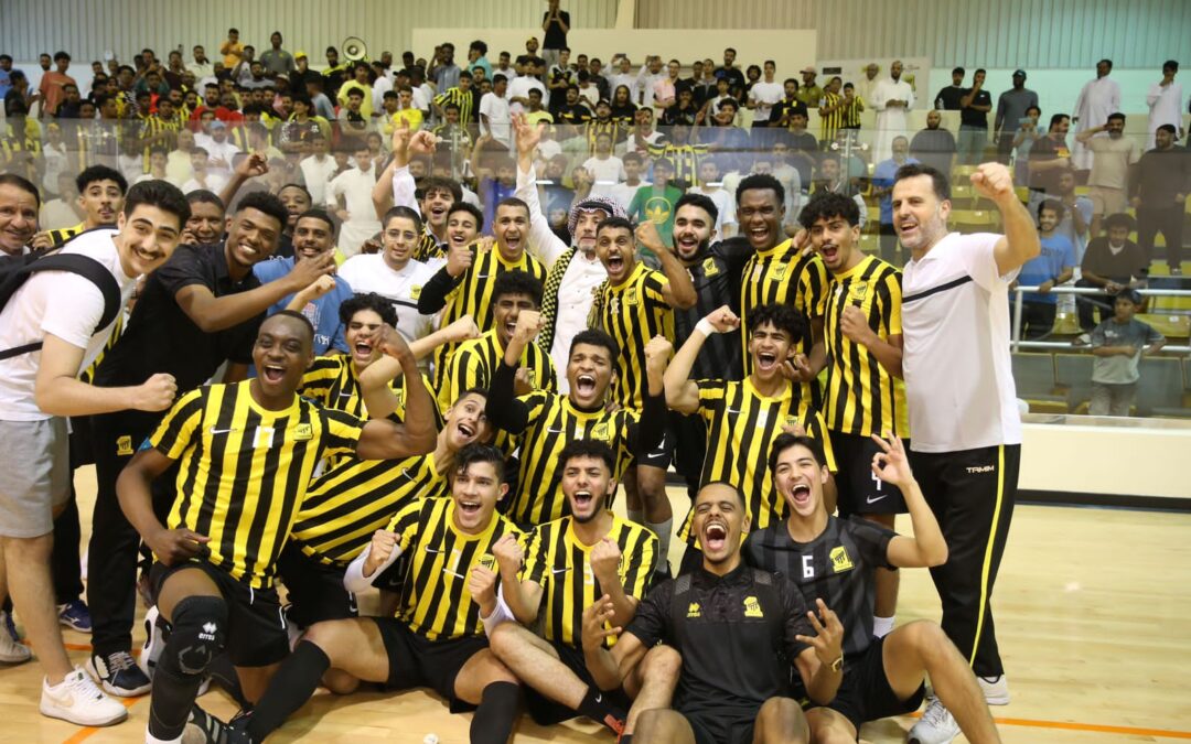 قبل نهاية المسابقة بجولتين  طائرة الاتحاد تحلق بذهب شباب الممتاز