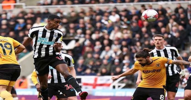 نيوكاسل يفوز على وولفرهامبتون بهدفين لهدف