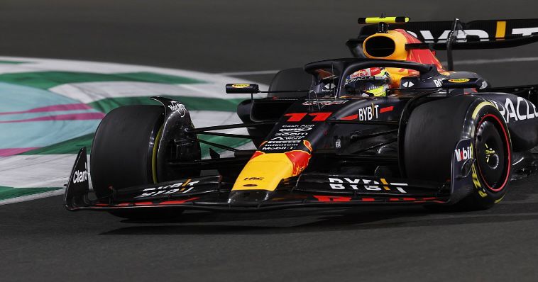 فيرستابن يسجل أسرع الأزمنة خلال التجارب الحرة الثلاثة أمام بيريز و ألونسو 