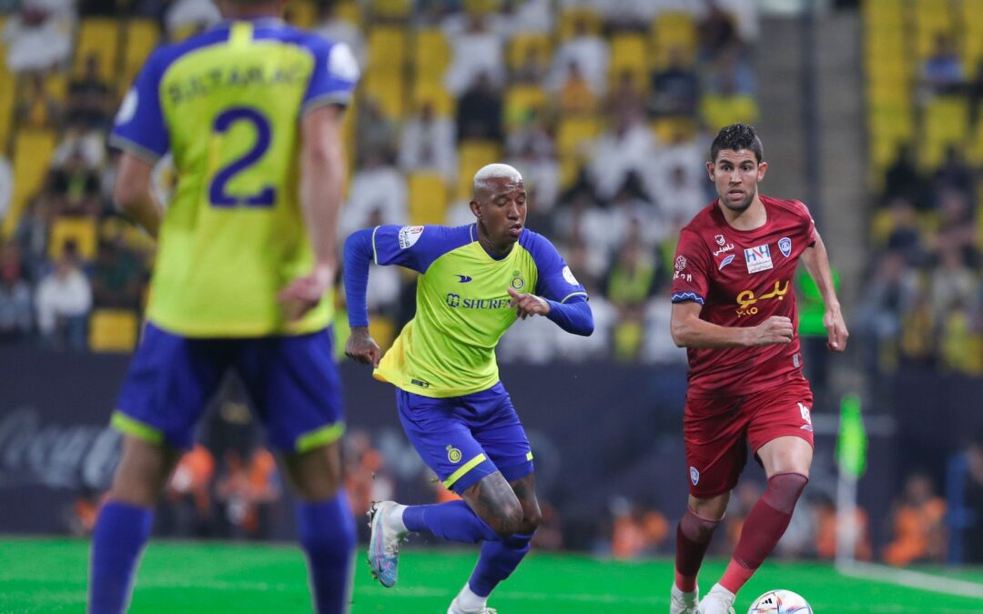 النصر يقلب الطاولة على أبها بثنائية لهدف