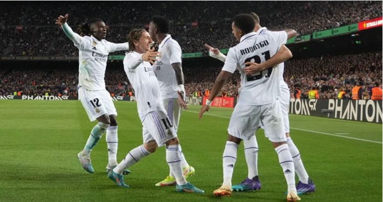 ريال مدريد يكتسح برشلونة برباعية نظيفة ويتأهل لنهائي كأس إسبانيا