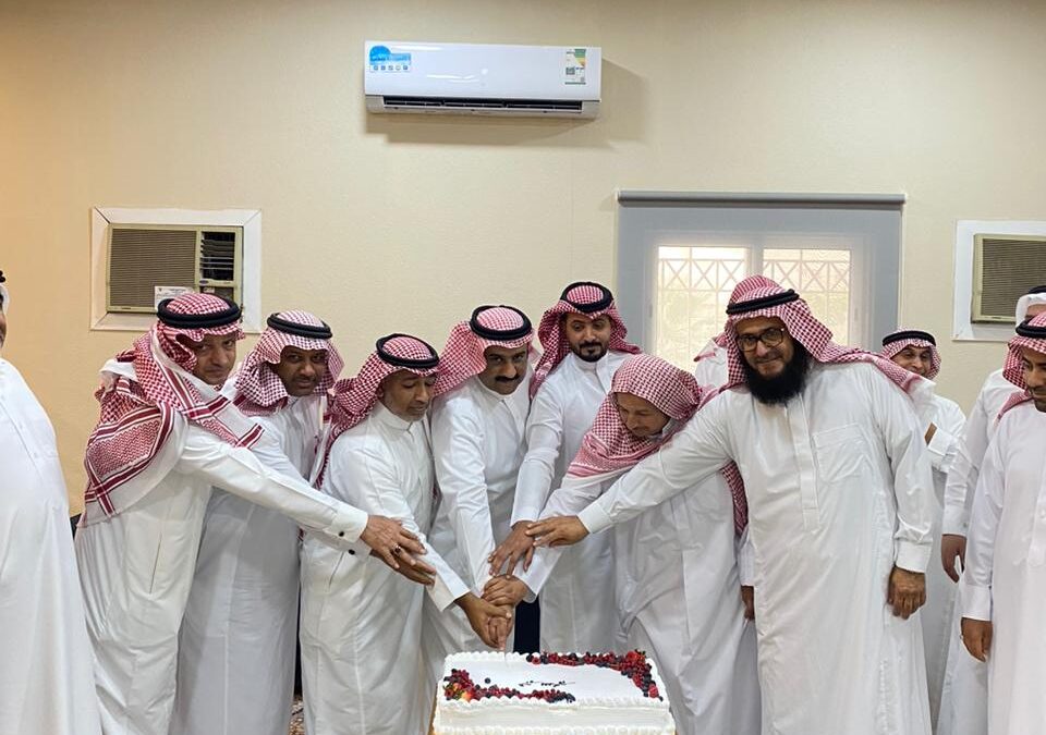 ملاحظة الدمام تعايد منسوبيها