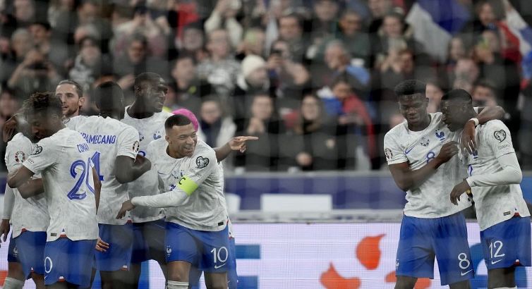 الاتحاد الفرنسي لكرة القدم يمنع إيقاف المباريات للسماح للاعبين المسلمين بالإفطار خلال شهر رمضان