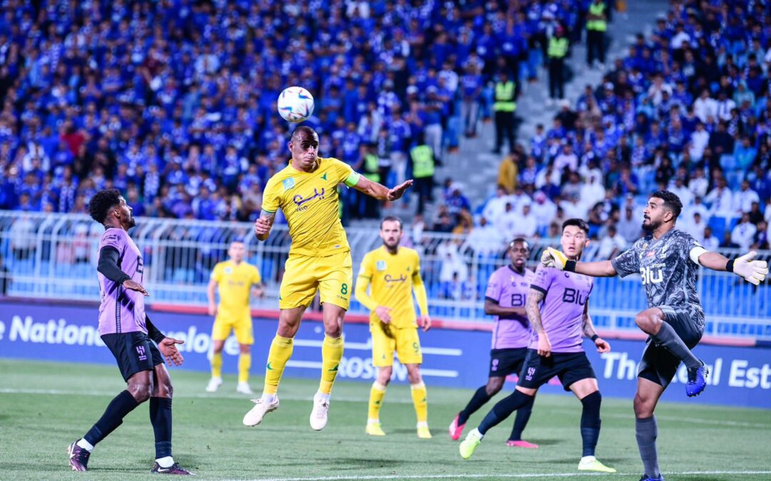 الهلال يفوز على الخليج بثنائية نظيفة