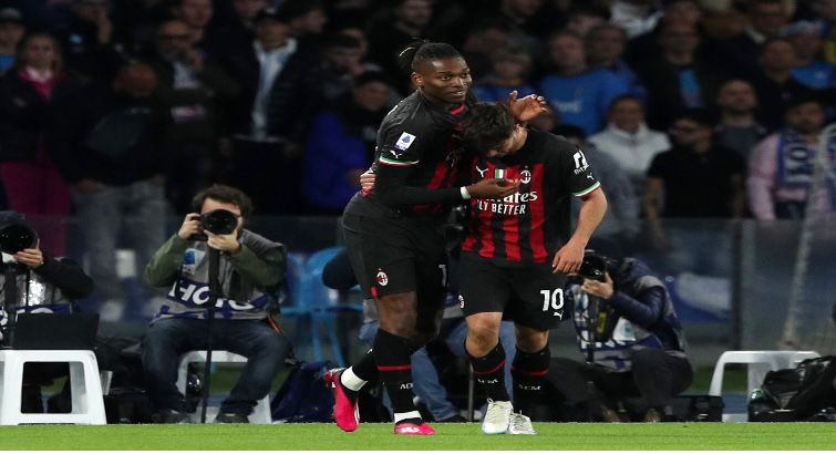 ميلان يصعق نابولي برباعية نظيفة