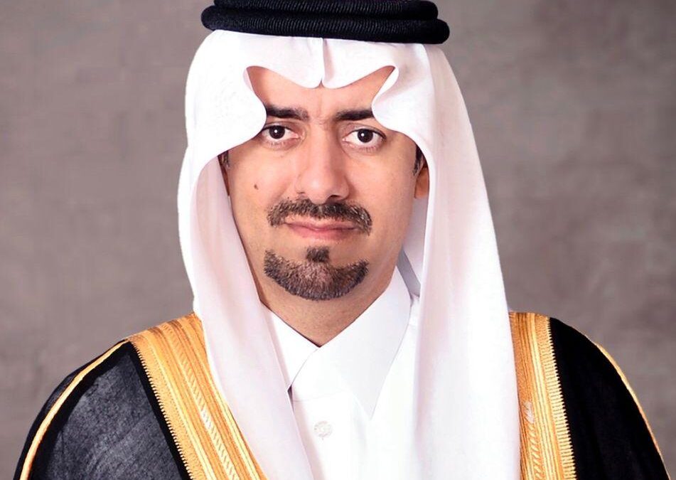 محافظ القطيف يهنئ نادي الهدى لحصوله على درع الأولى والصعود لممتاز كرة الطاولة