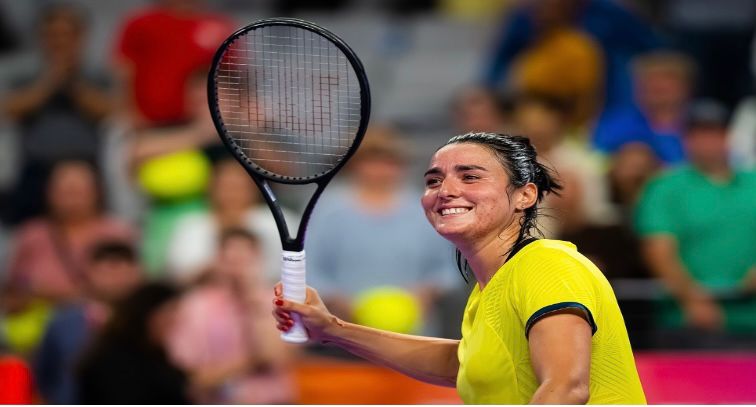 التونسية أنس جابر تفوز ببطولة ” تشارلستون ” الأمريكية