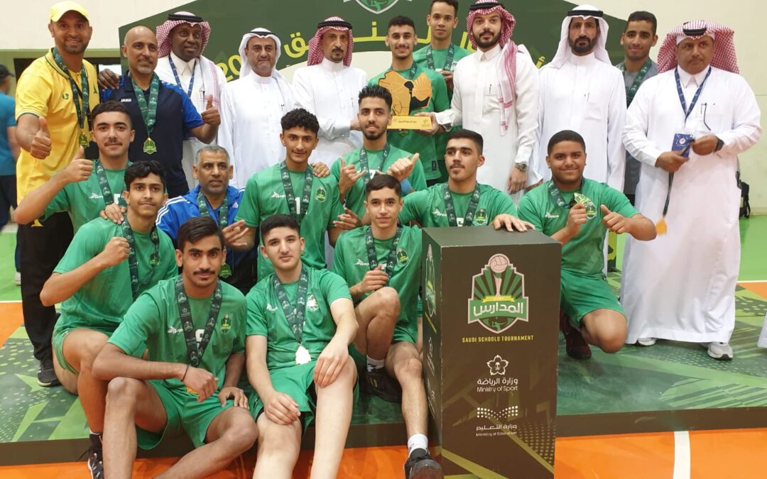 طائرة ثانوية القطيف تتأهل إلى نهائيات البطولة  المدرسية بجدة