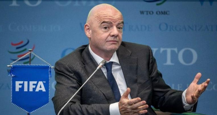 رئيس الفيفا في زيارة إلى فلسطين 