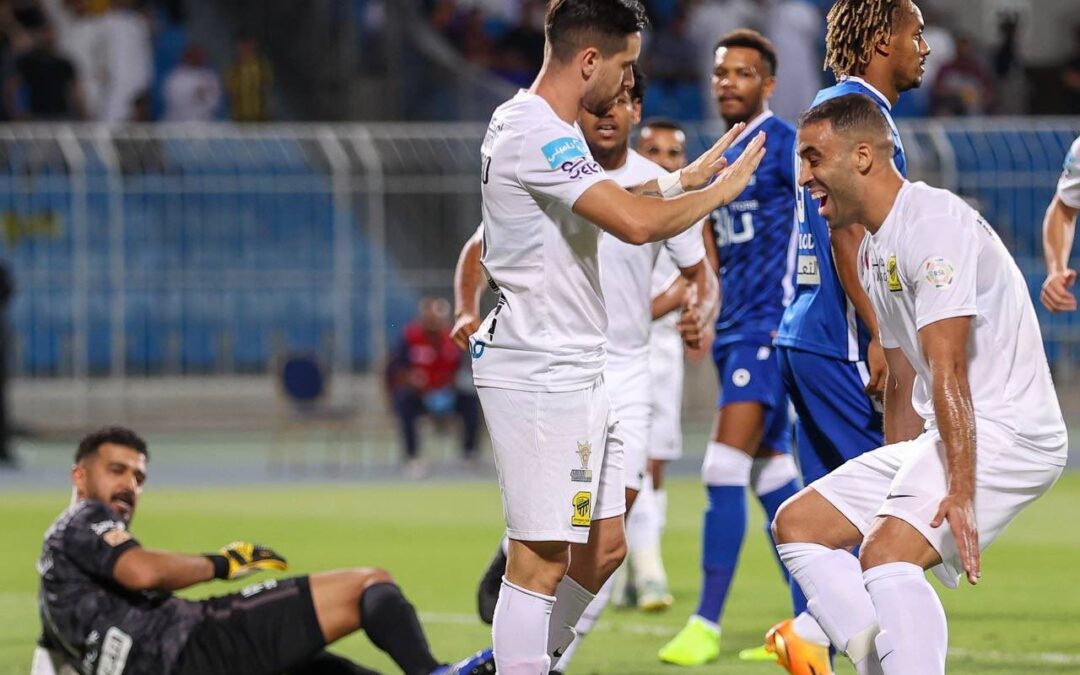 تعادل في الوقت الإضافي للهلال أمام الاتحاد بهدفين لمثله 