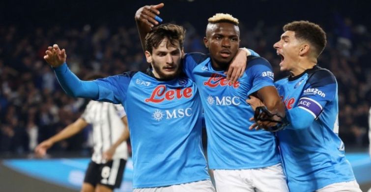 نابولي يفوز على انتر ميلان بثلاثية لهدف 