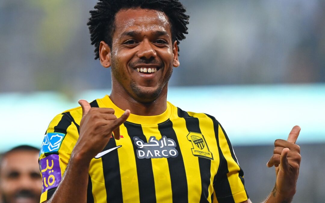 الاتحاد يتمسك بالصدارة بالفوز على الباطن بهدف دون رد 