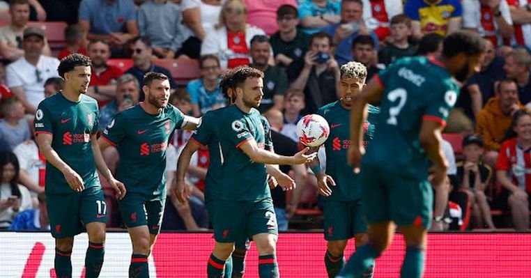 ليفربول يتعادل مع ساوثهامبتون برباعية لمثله 